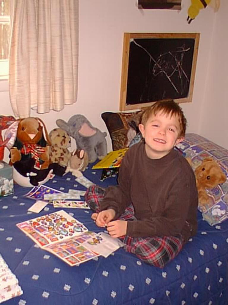 No description provided for: /1997/1225-1-christmas-morning/photo02.html