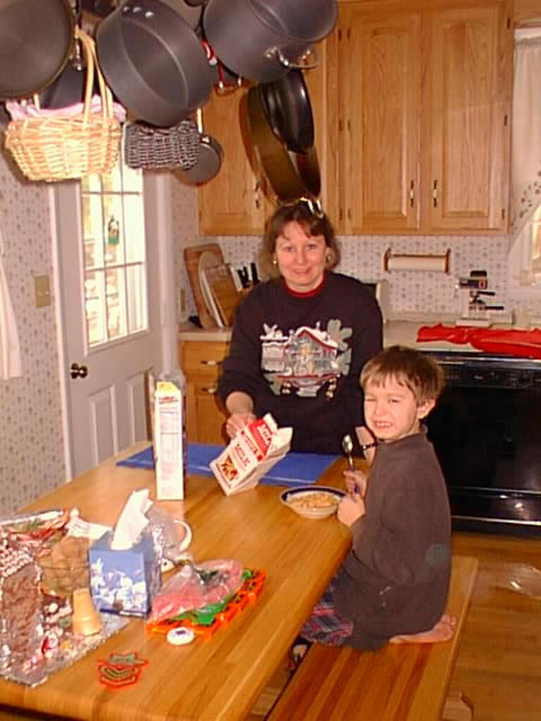 No description provided for: /1997/1225-1-christmas-morning/photo06.html