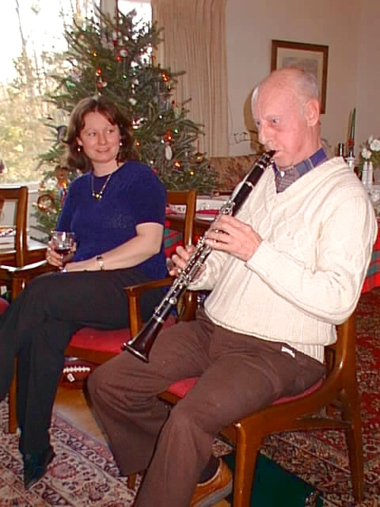 No description provided for: /1998/1226-xmas/photo01.html