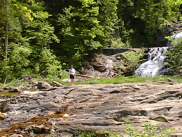 No description provided for: /1999/0523-kent-falls/_1/photo-01.html