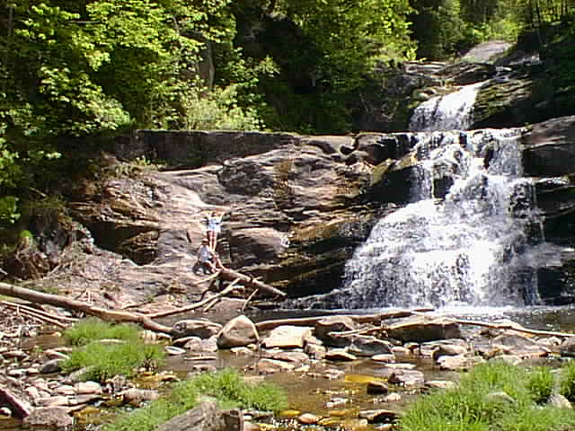 No description provided for: /1999/0523-kent-falls/_1/photo-03.html