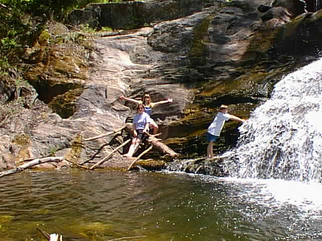 No description provided for: /1999/0523-kent-falls/_1/photo-12.html