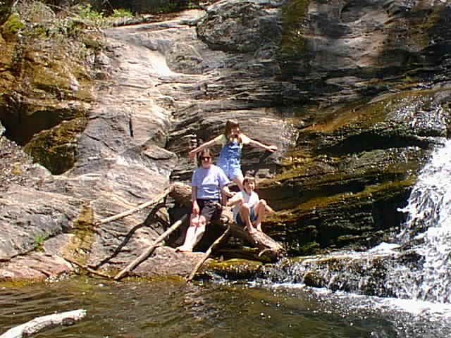 No description provided for: /1999/0523-kent-falls/_1/photo-13.html