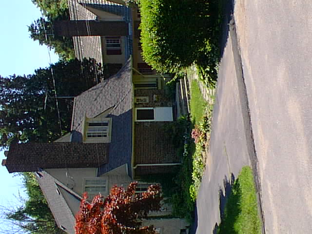 No description provided for: /1999/0606-willow-dr/willow-dr-01.html