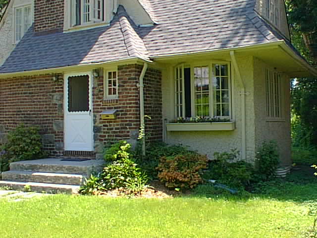 No description provided for: /1999/0606-willow-dr/willow-dr-07.html