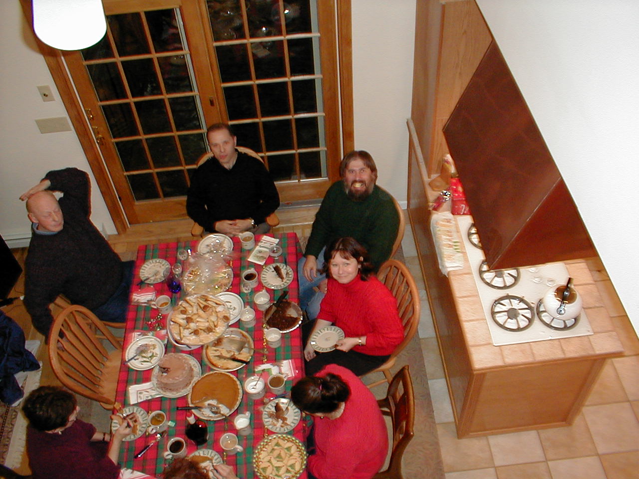 No description provided for: /2000/1227-xmas/_5/xmas2000-94.html