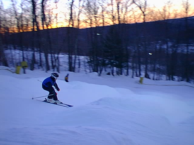 No description provided for: /2001/01-03/0112-wms-ski/_2/ski-2001-01-12-28.html