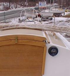 No description provided for: /2001/01-03/0114-sail/forward-view.html