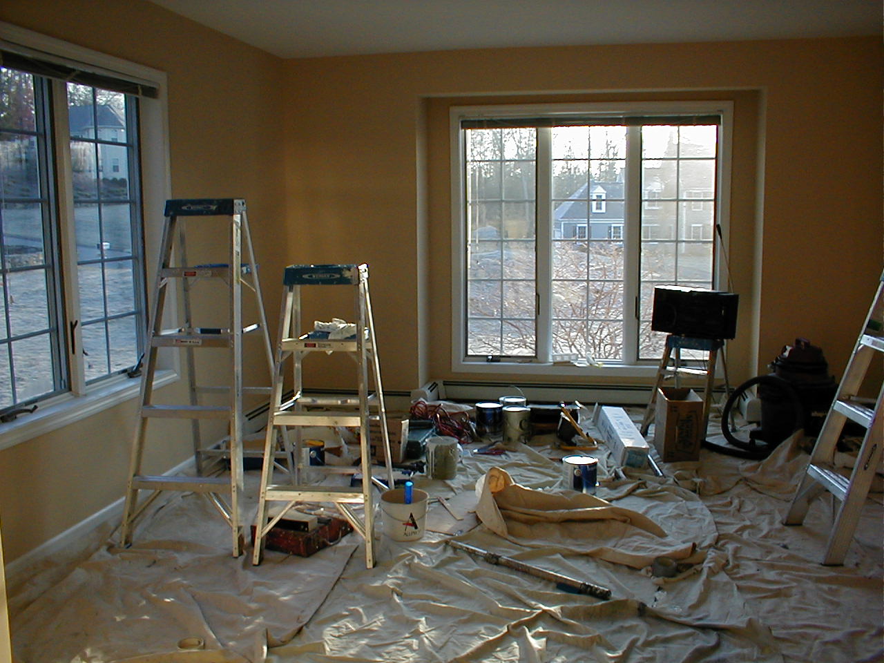 No description provided for: /2001/04-06/0414-new-shelves/shelves-03.html