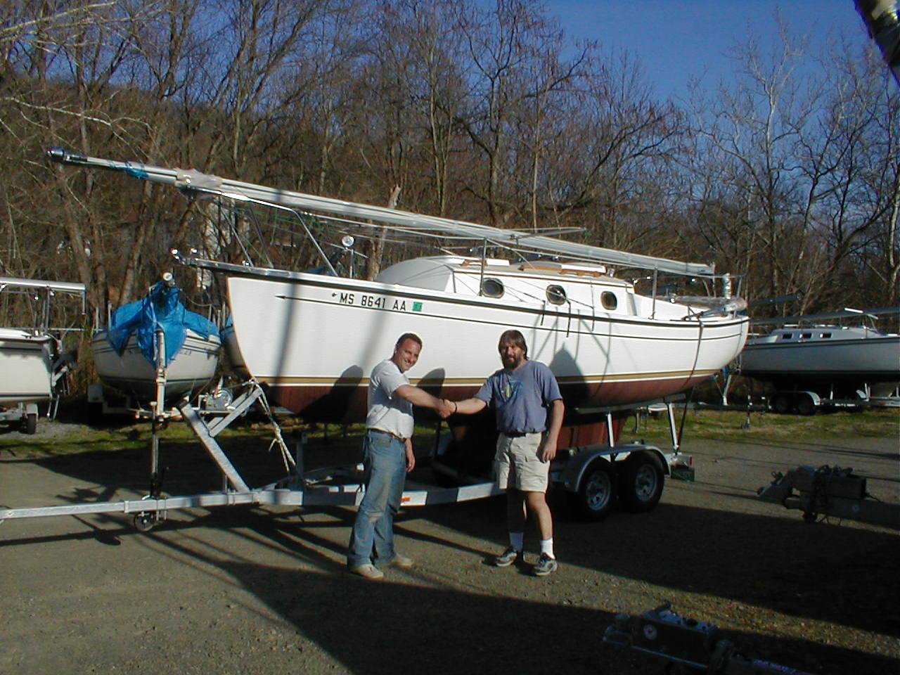 No description provided for: /2001/04-06/0414-sail/taking-delivery.html