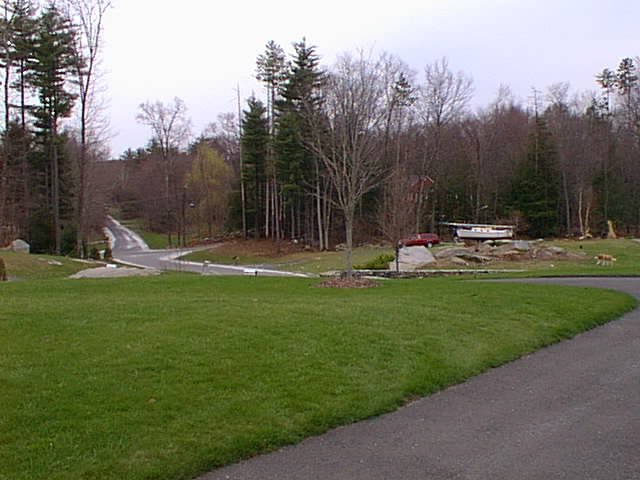 No description provided for: /2001/04-06/0415-sail/distant-view-yard.html