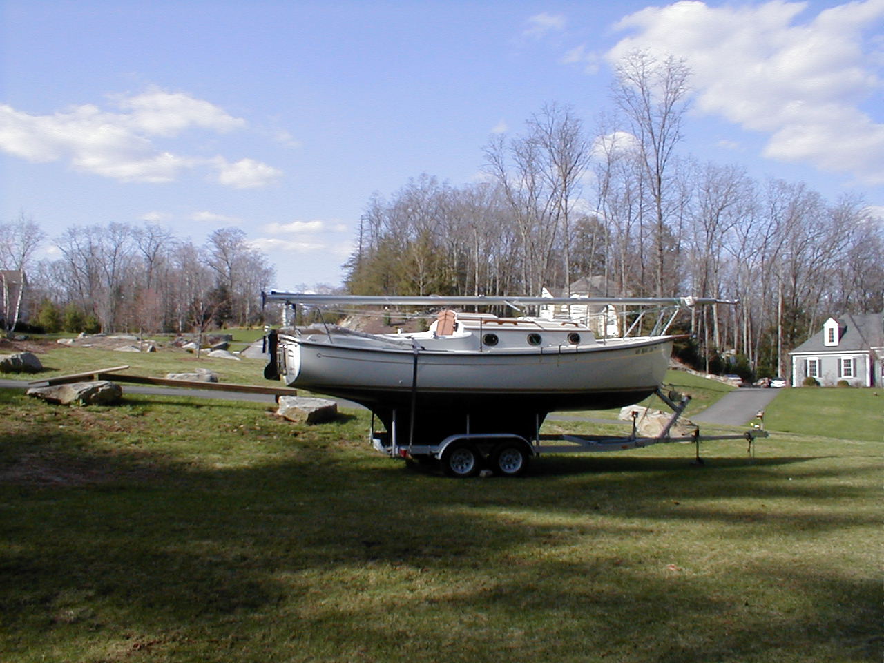 No description provided for: /2001/04-06/0419-sail/sail-02.html