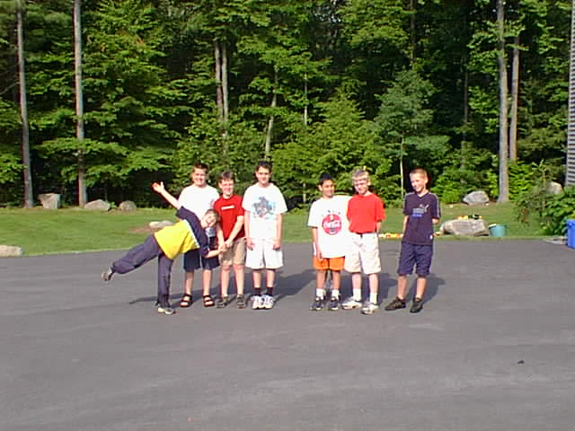 No description provided for: /2001/04-06/0610-bday/_2/bday-33.html