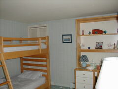 Image file: cape-14.jpg