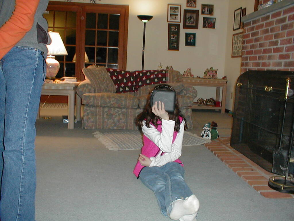 No description provided for: /2001/01-03/0331-erin-bday/_1/photo15.html