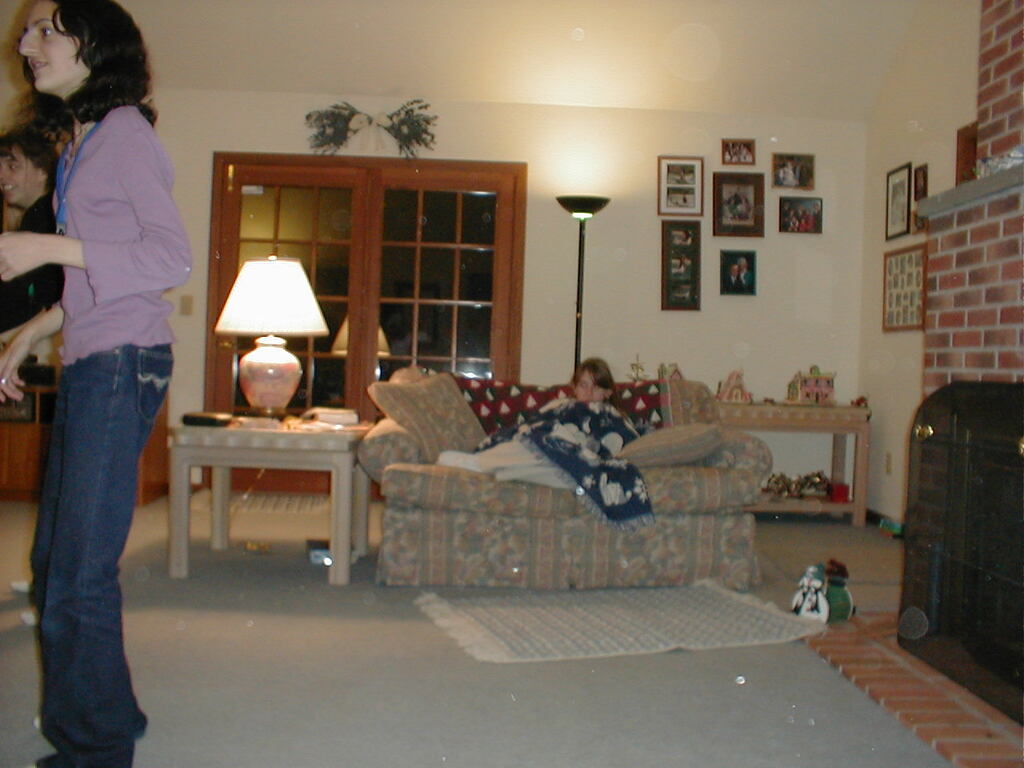 No description provided for: /2001/01-03/0331-erin-bday/_2/photo22.html