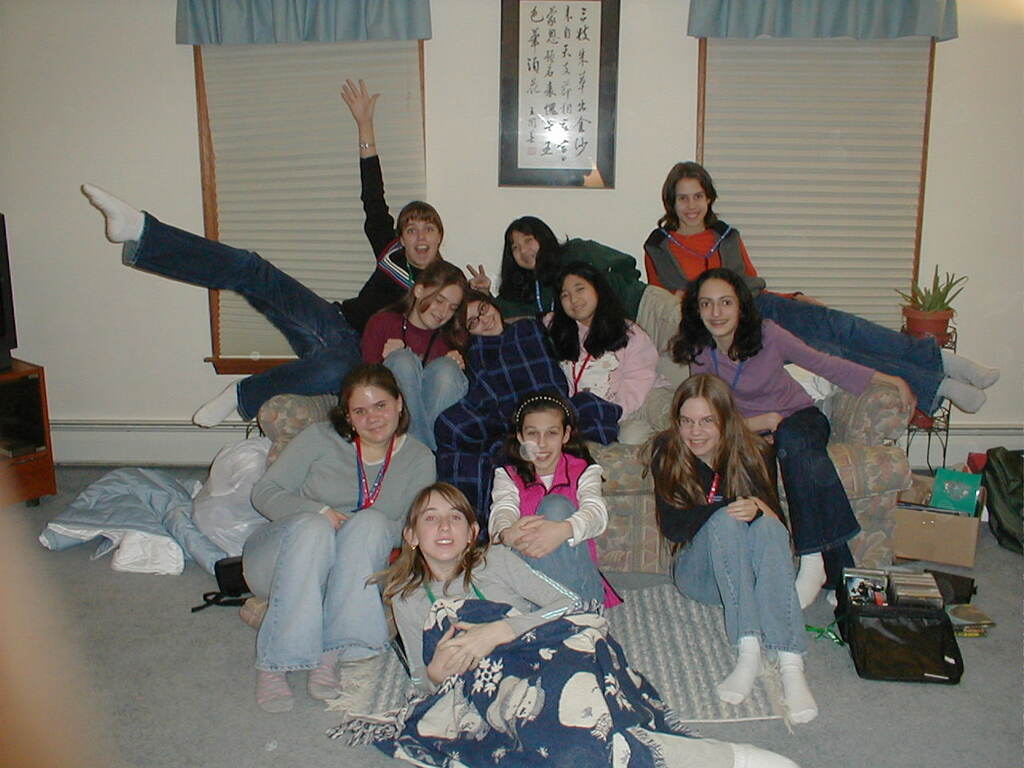 No description provided for: /2001/01-03/0331-erin-bday/_2/photo26.html