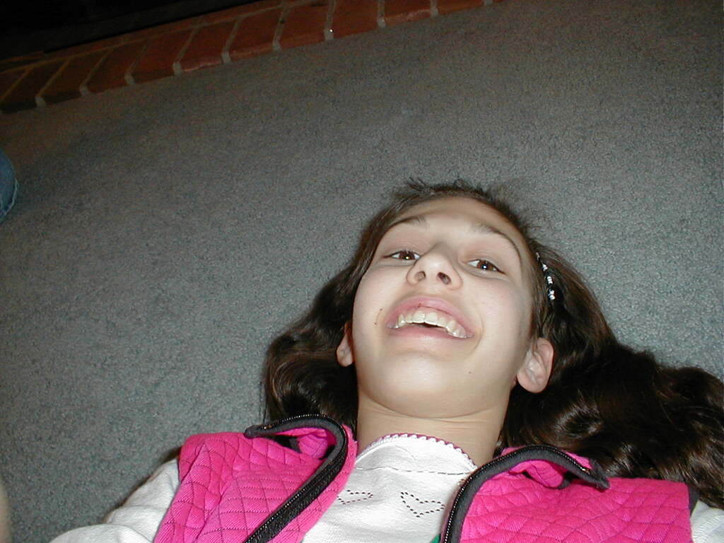 No description provided for: /2001/01-03/0331-erin-bday/_2/photo29.html