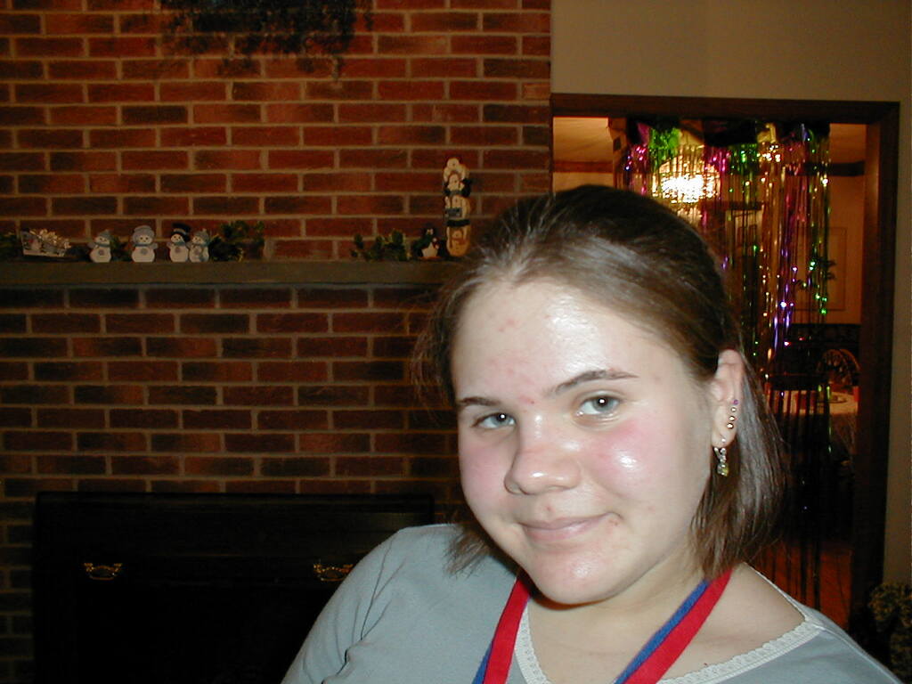 No description provided for: /2001/01-03/0331-erin-bday/_2/photo33.html