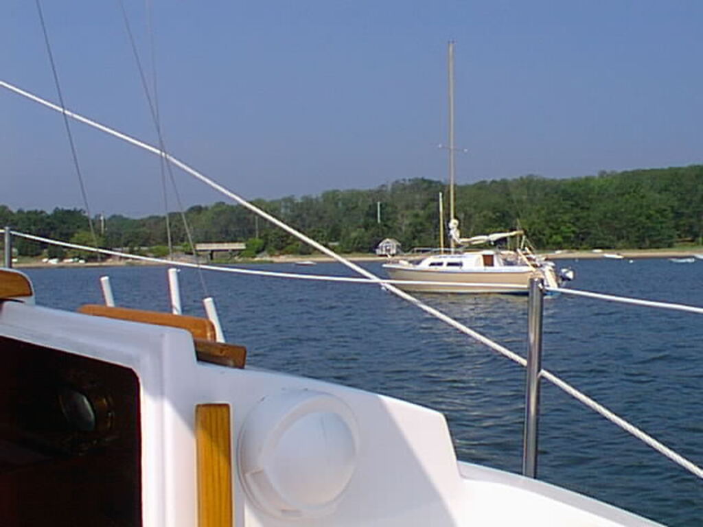 No description provided for: /2001/04-06/0615-mooring-area/photo04.html