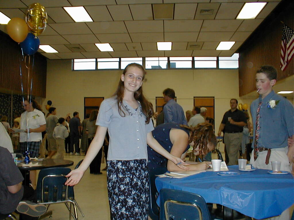 No description provided for: /2001/04-06/0618-wms-grad/photo03.html