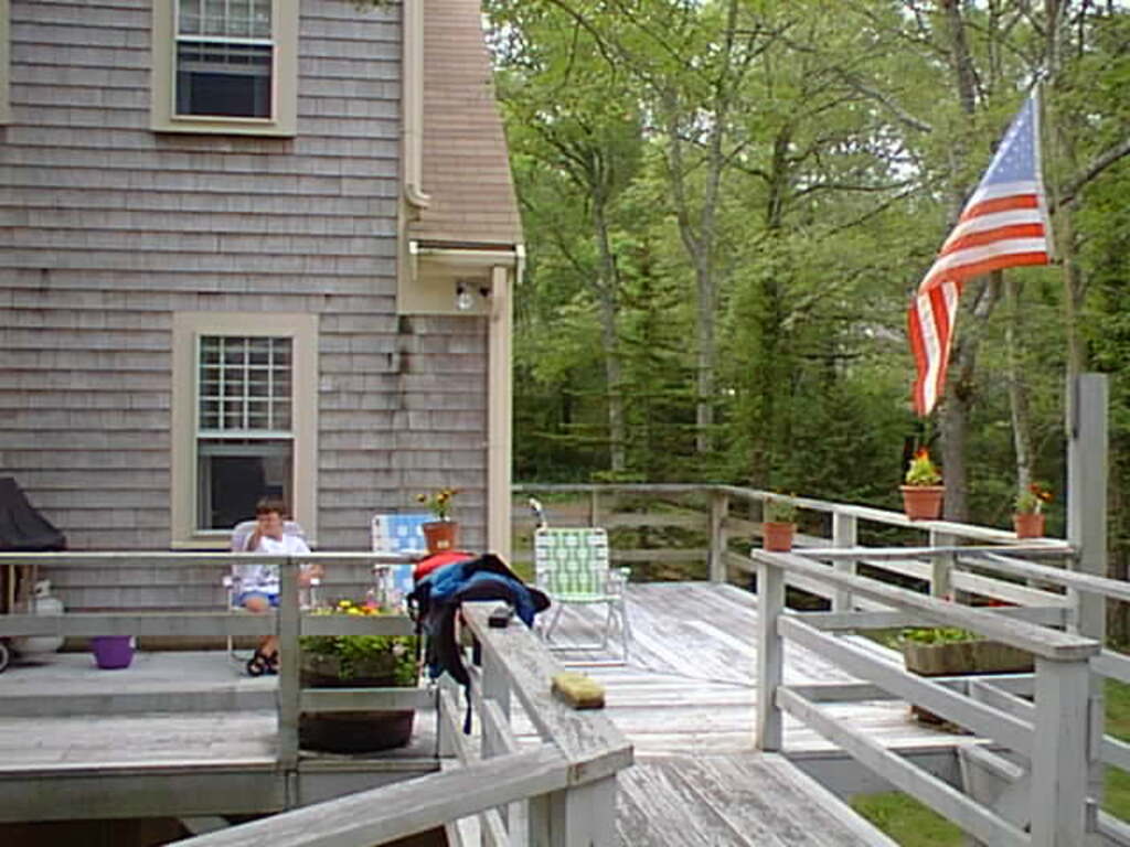 No description provided for: /2001/07-09/0707-sailing/_1/photo03.html