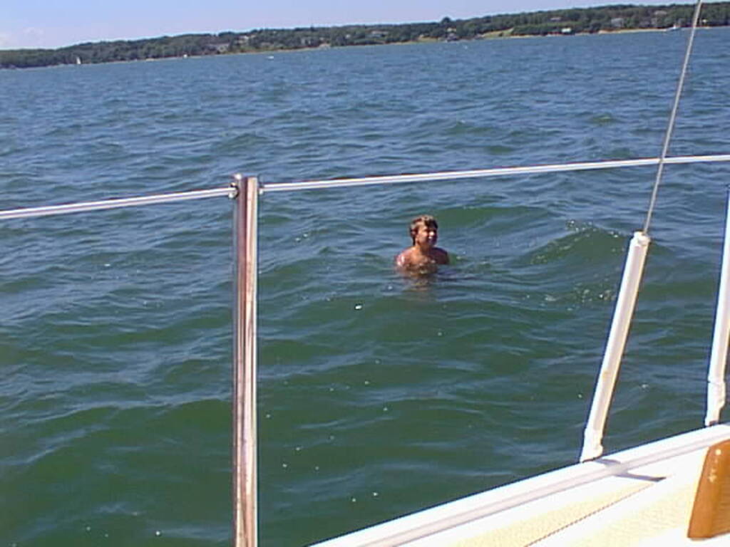 No description provided for: /2001/07-09/0721-sailing/_2/photo18.html