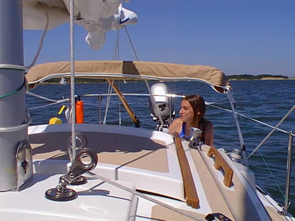 No description provided for: /2001/07-09/0721-sailing/_2/photo19.html