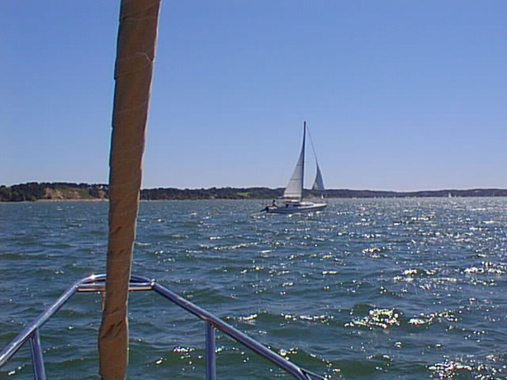 No description provided for: /2001/07-09/0721-sailing/_2/photo27.html