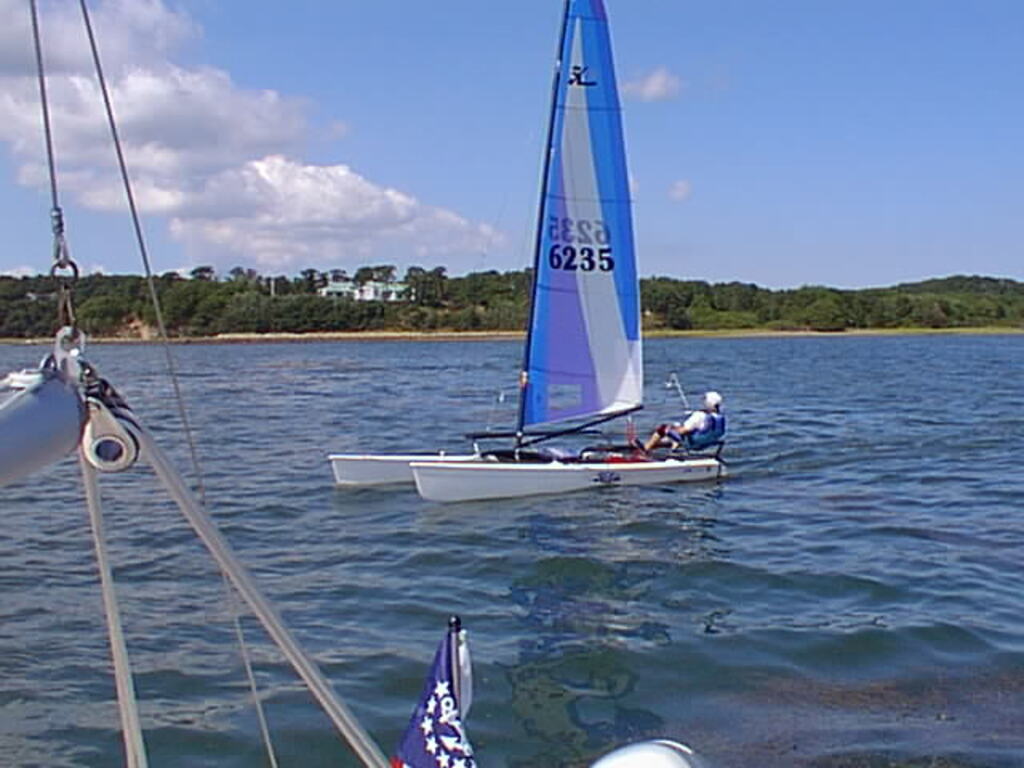 No description provided for: /2001/07-09/0729-sailing/_1/photo08.html