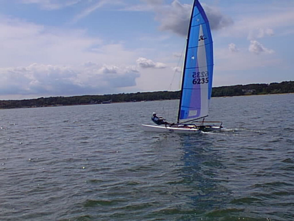 No description provided for: /2001/07-09/0729-sailing/_1/photo09.html