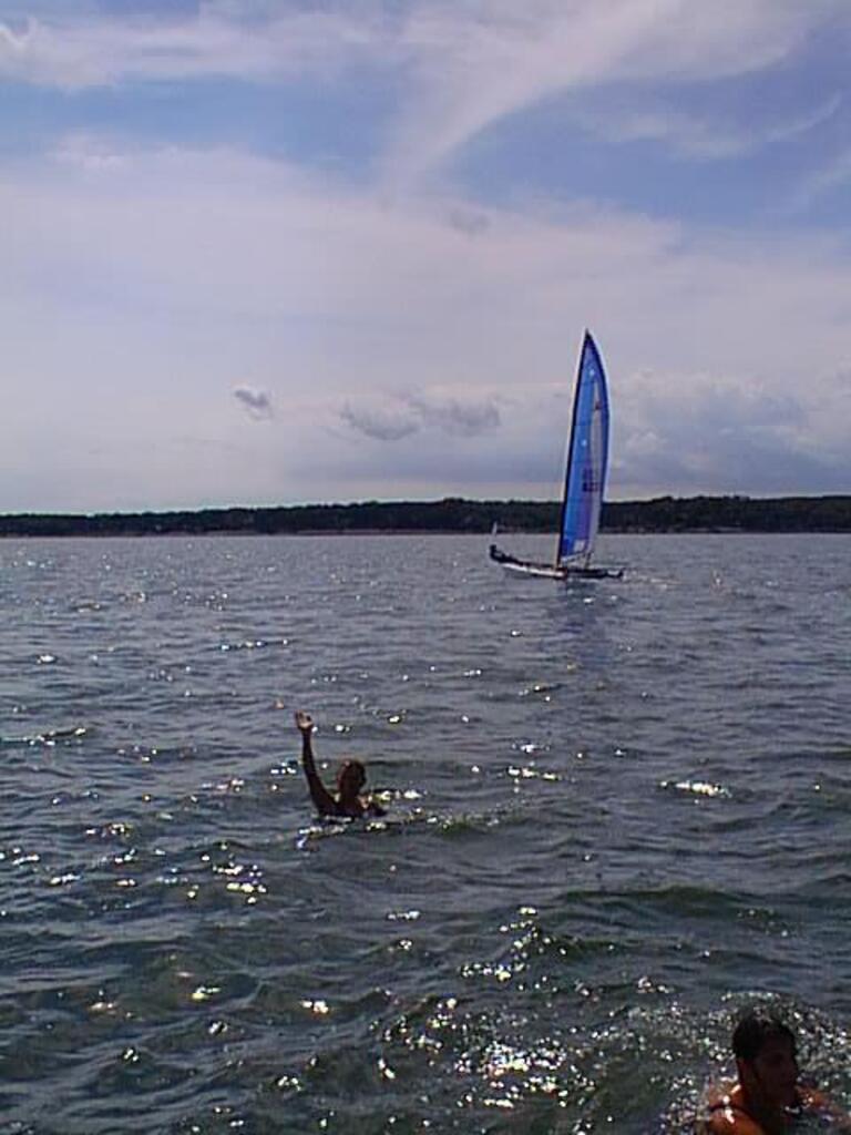 No description provided for: /2001/07-09/0729-sailing/_1/photo10.html