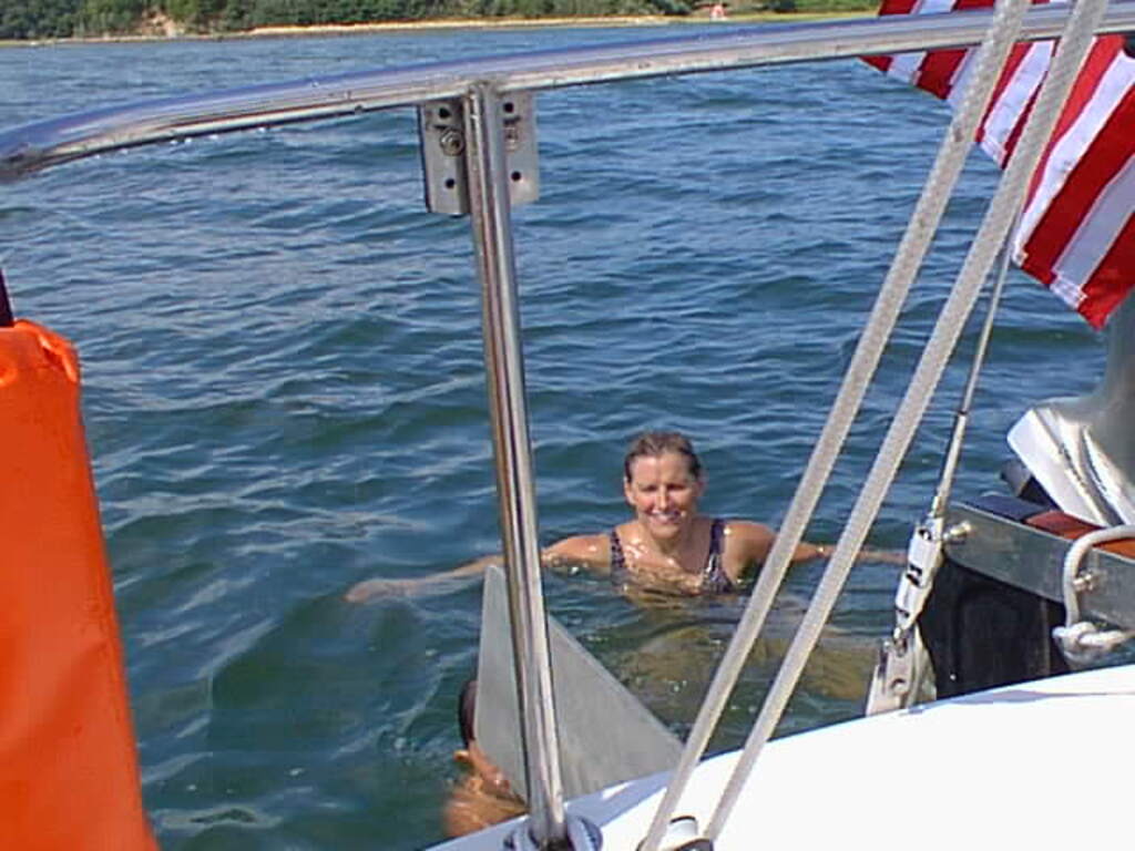 No description provided for: /2001/07-09/0729-sailing/_1/photo13.html