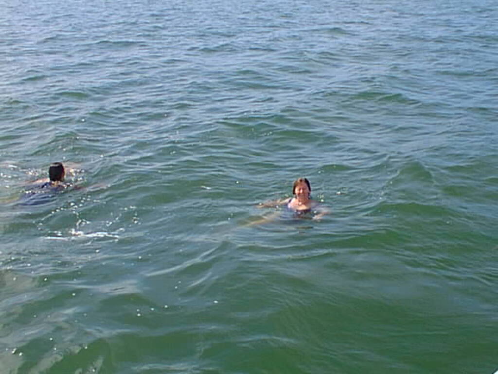 No description provided for: /2001/07-09/0729-sailing/_1/photo17.html