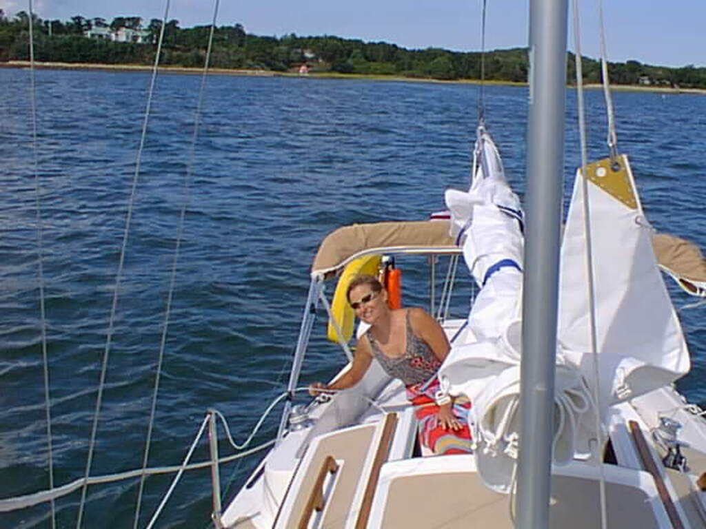 No description provided for: /2001/07-09/0729-sailing/_1/photo18.html