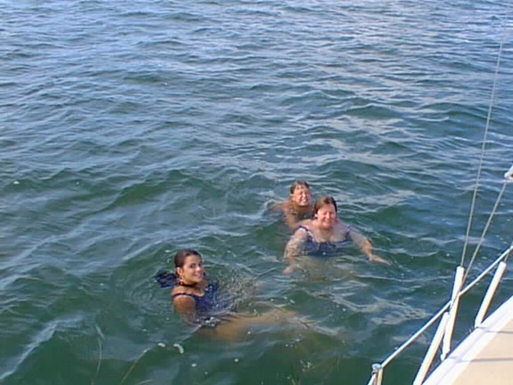 No description provided for: /2001/07-09/0729-sailing/_1/photo19.html