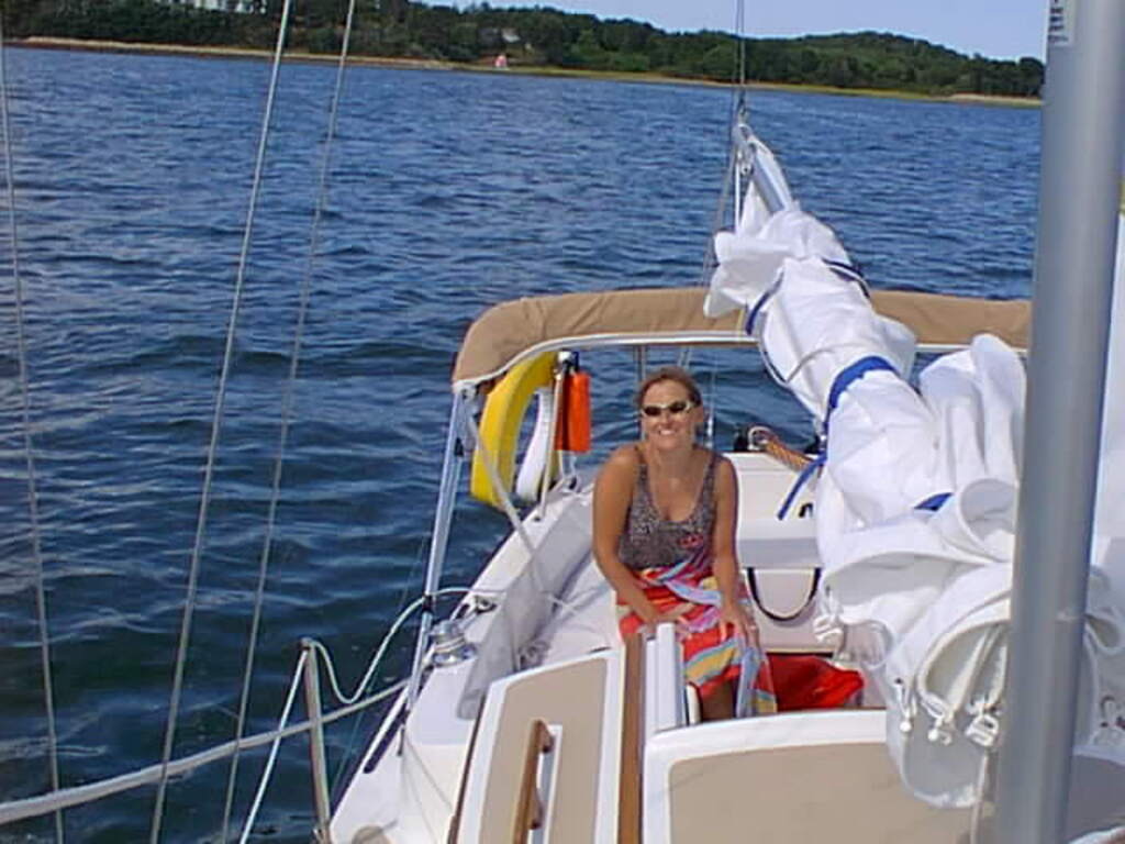 No description provided for: /2001/07-09/0729-sailing/_1/photo20.html