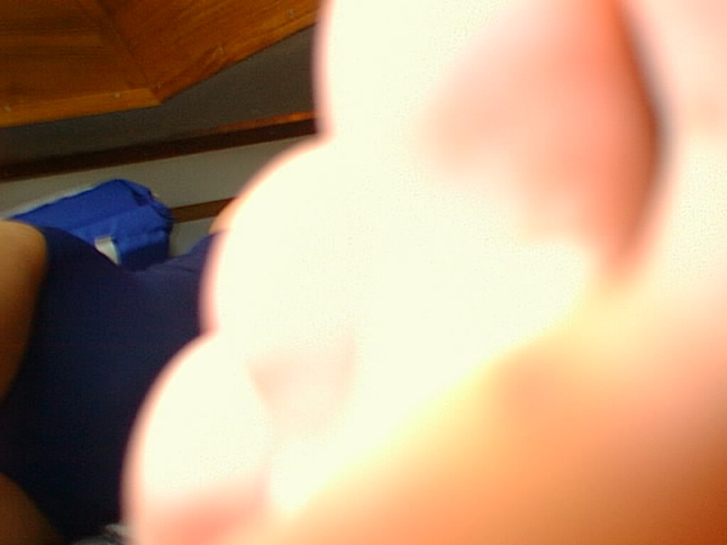 No description provided for: /2001/07-09/0729-sailing/_2/photo22.html