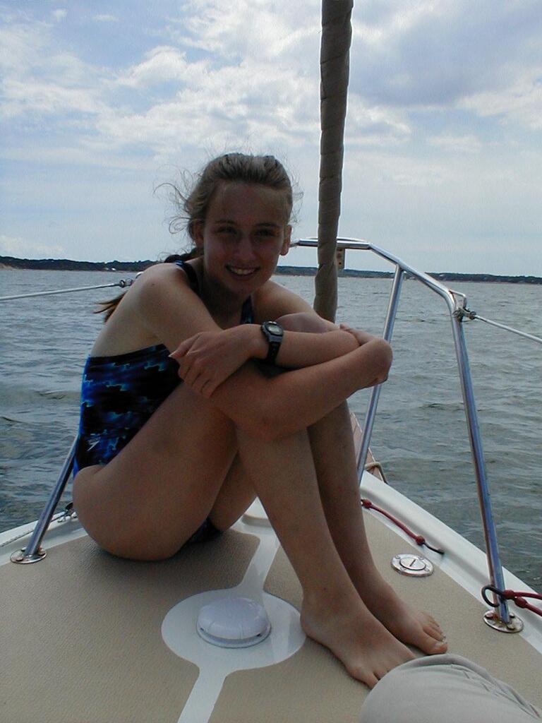 No description provided for: /2001/07-09/0729-sailing/_2/photo39.html