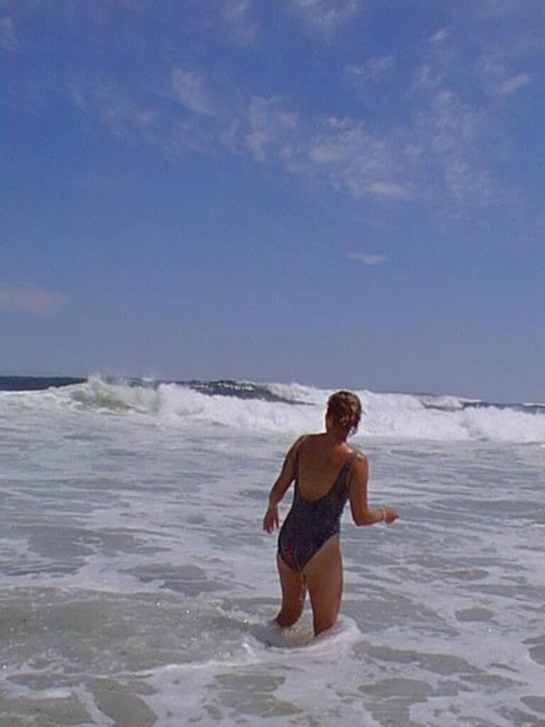 No description provided for: /2001/07-09/0802-nauset/_1/photo02.html