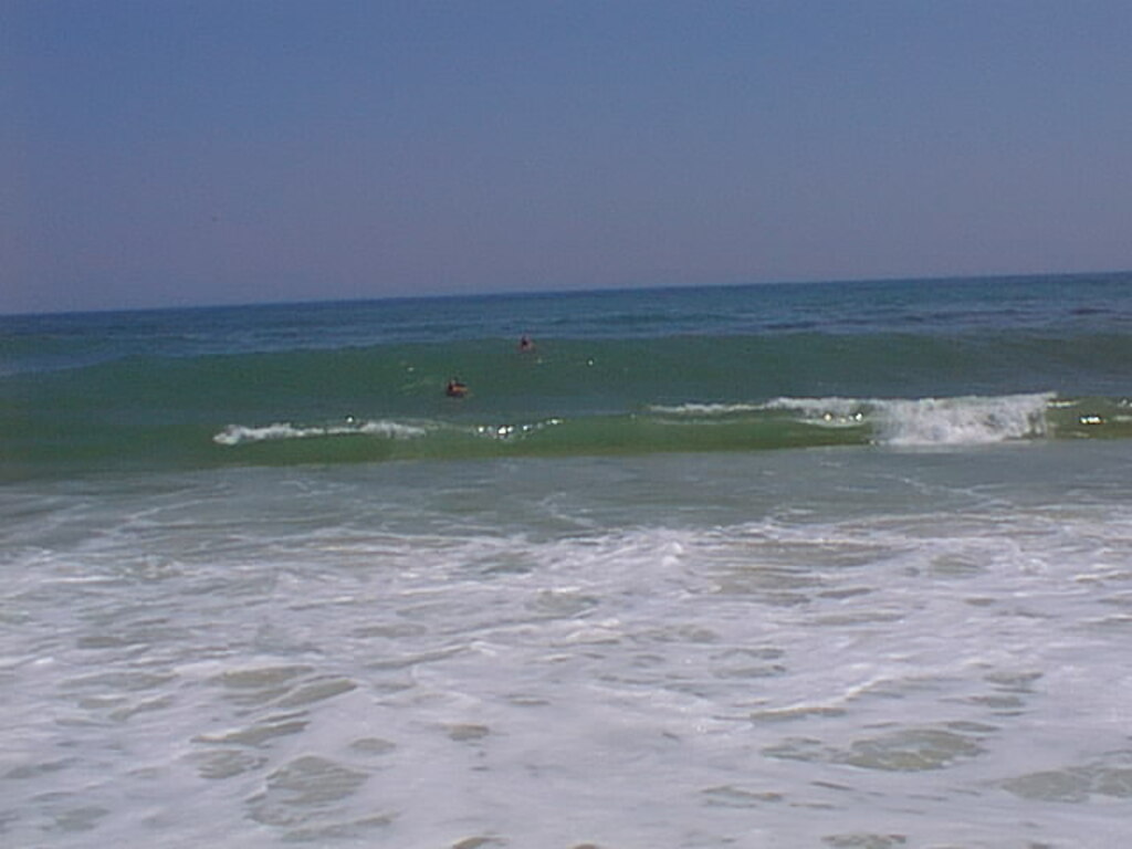 No description provided for: /2001/07-09/0802-nauset/_2/photo18.html