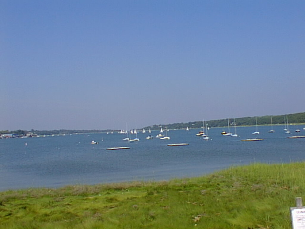 No description provided for: /2001/07-09/0802-nauset/_2/photo24.html