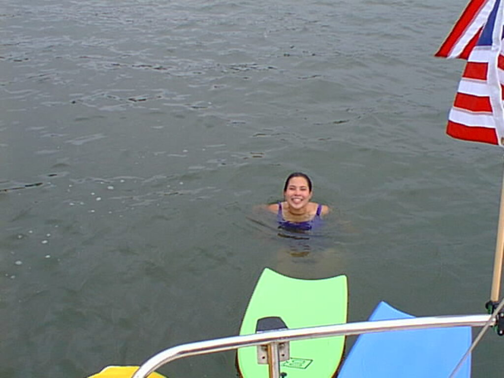 No description provided for: /2001/07-09/0811-sailing/photo02.html