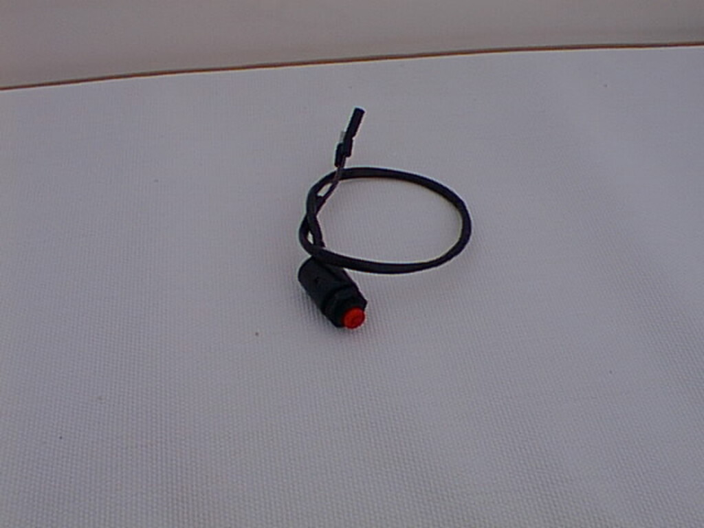 No description provided for: /2001/07-09/0811-sailing/photo03.html