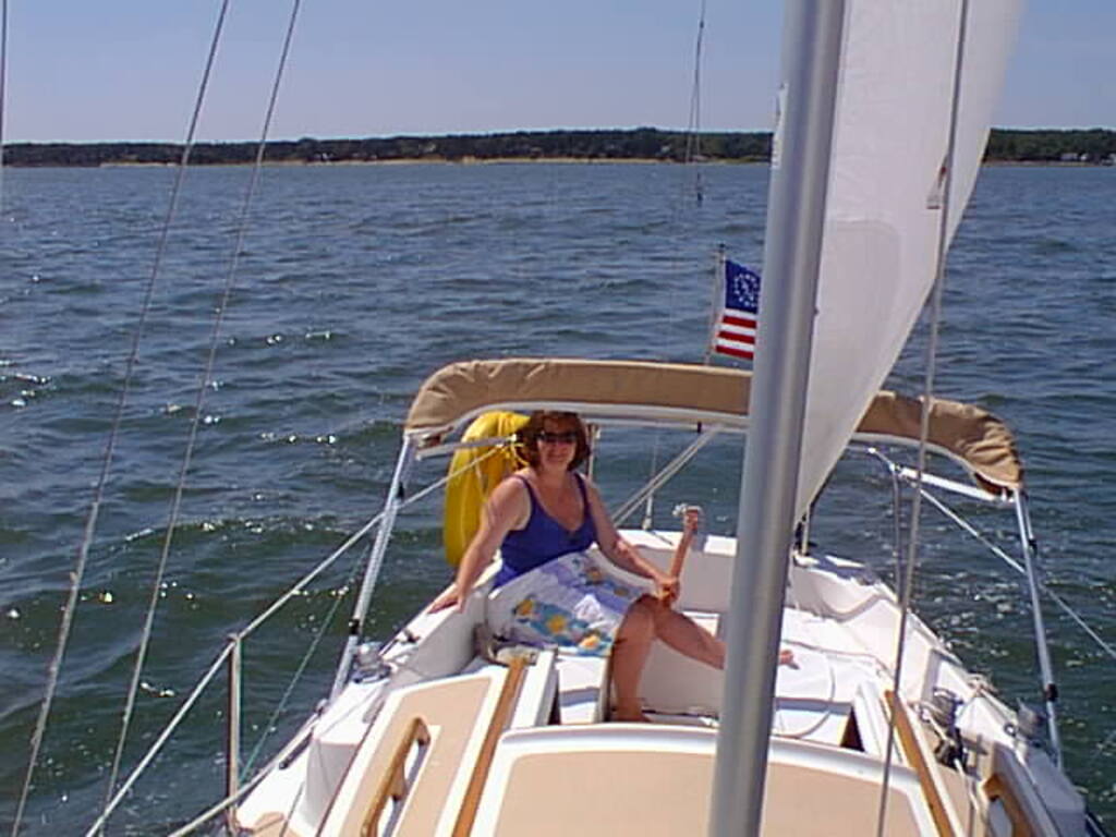 No description provided for: /2001/07-09/0811-sailing/photo04.html