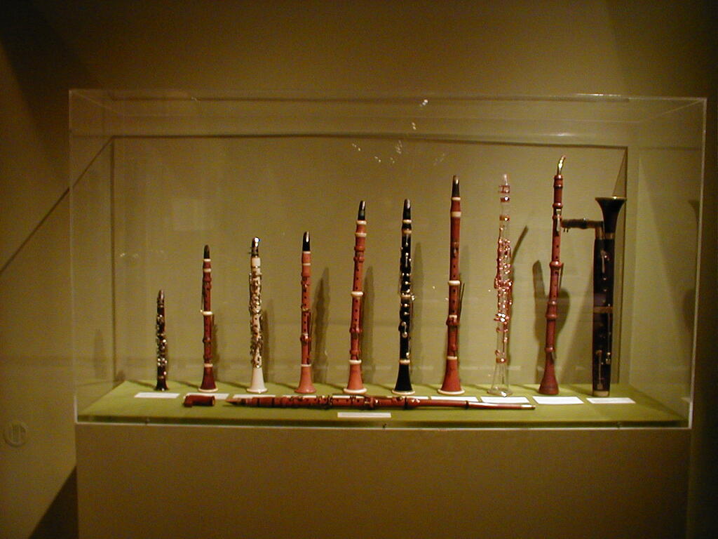 No description provided for: /2001/10-12/1214-metropolitan/_3/photo40.html