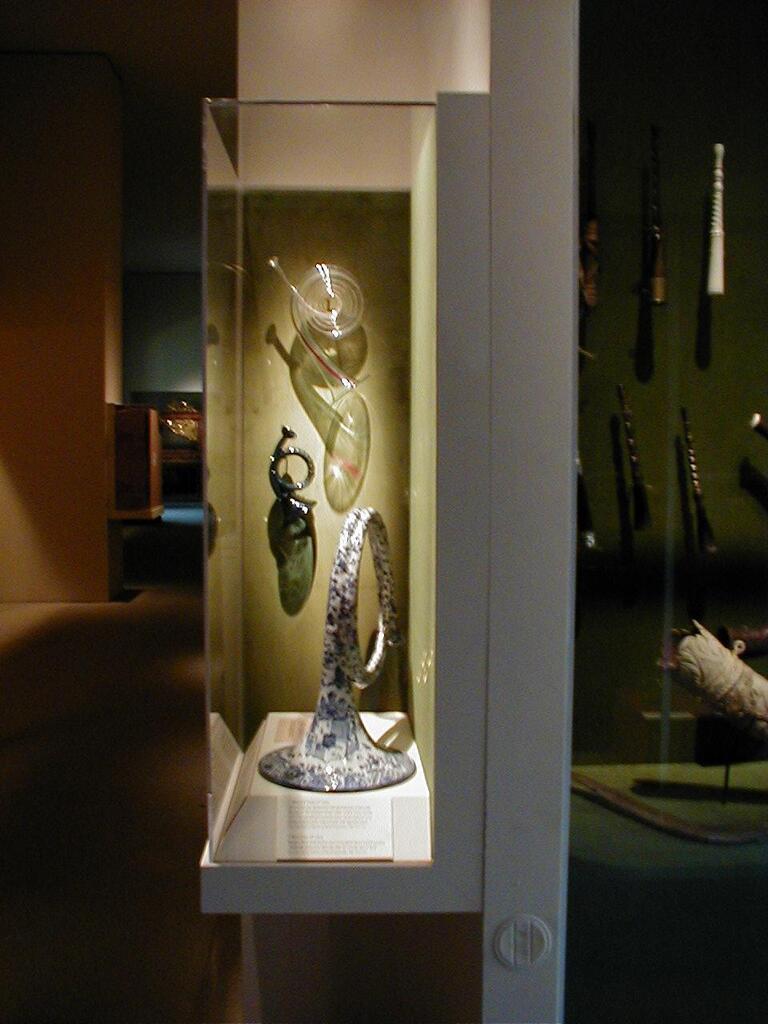 No description provided for: /2001/10-12/1214-metropolitan/_3/photo44.html