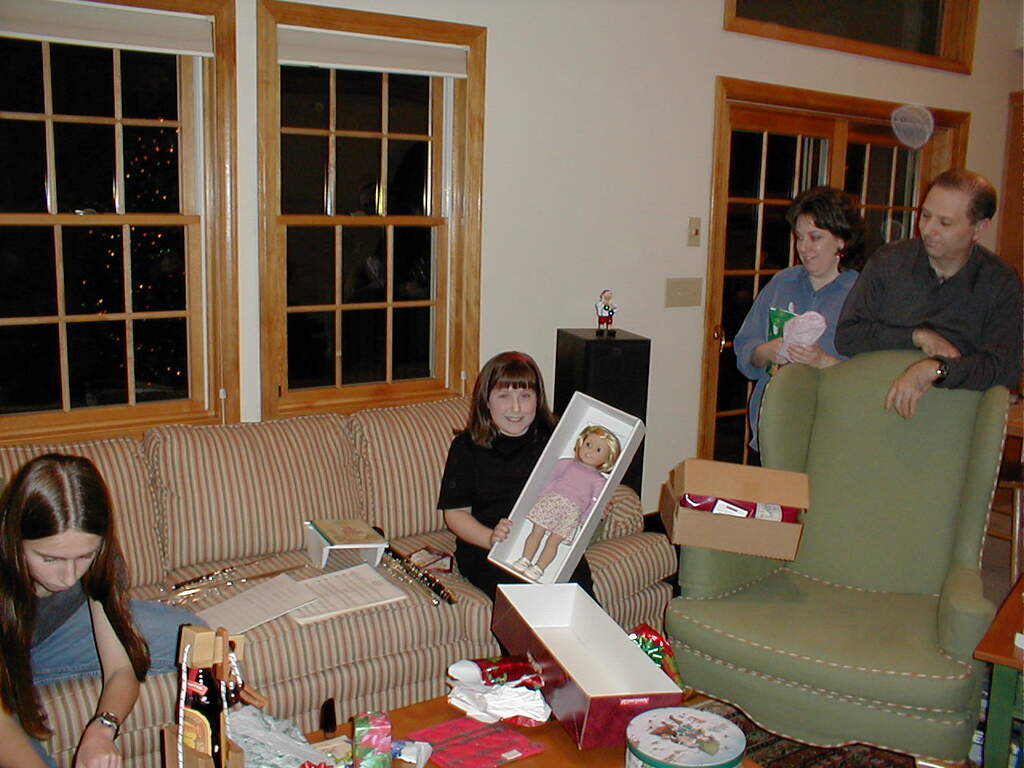 No description provided for: /2001/10-12/1225-christmas/_1/photo01.html