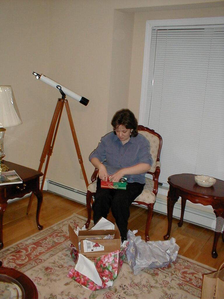 No description provided for: /2001/10-12/1225-christmas/_2/photo26.html