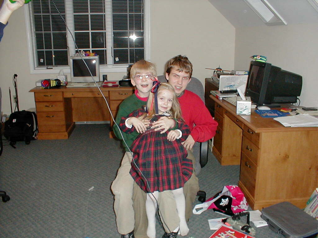 No description provided for: /2001/10-12/1227-karlene/photo05.html